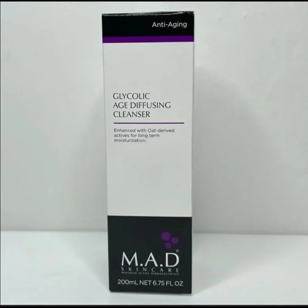 NEW M.A.D Skincare Glycolic Age Diffusing Cleanser NEW In Box skincare face